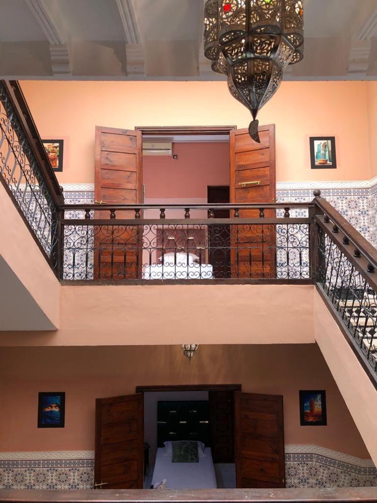 Riad Ramona Lqariya Seyaheya Μαρακές Δωμάτιο φωτογραφία
